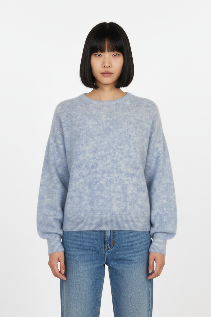 long-sleeved round-neck pullover