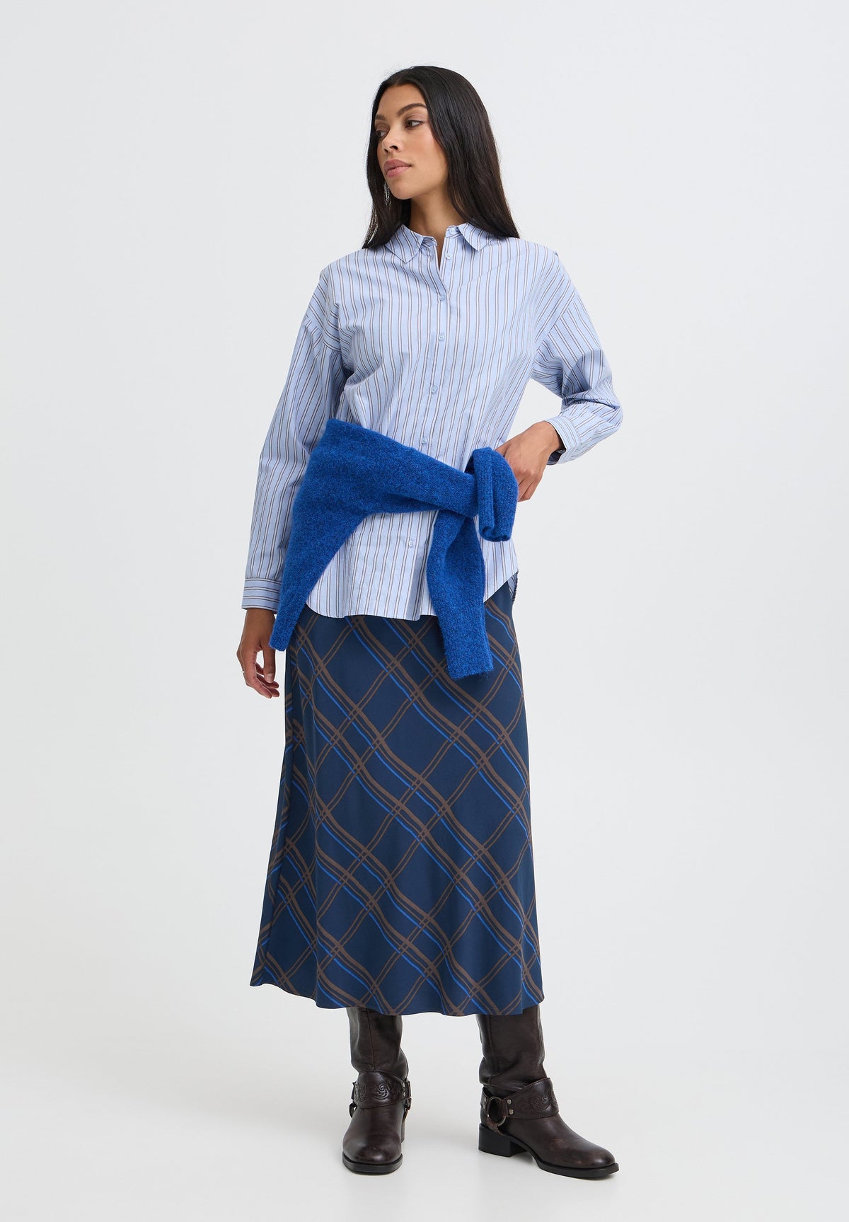 B.young skirt Byfall