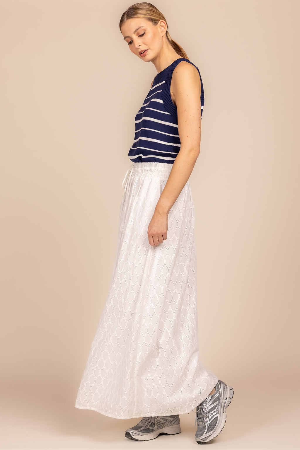 9085 GU skirt