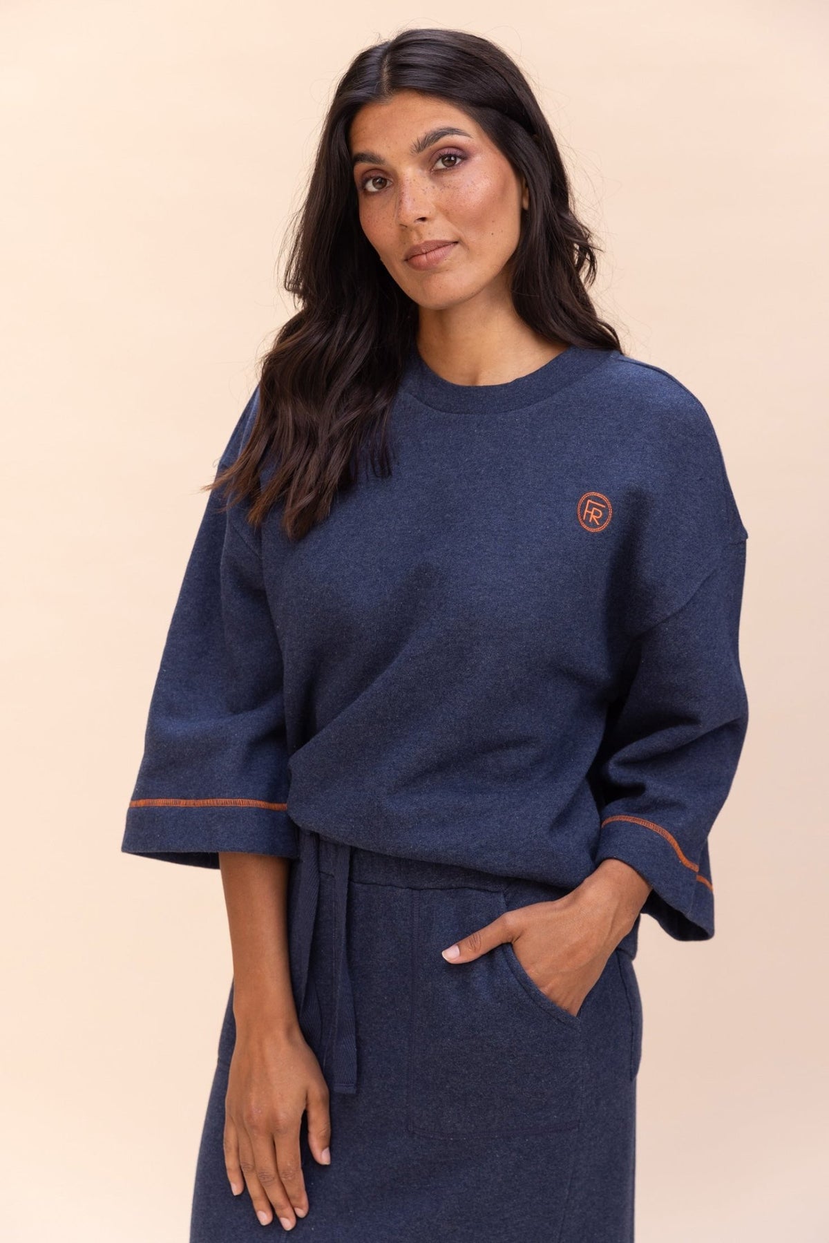 Four Roses 9554 CAM Sweater