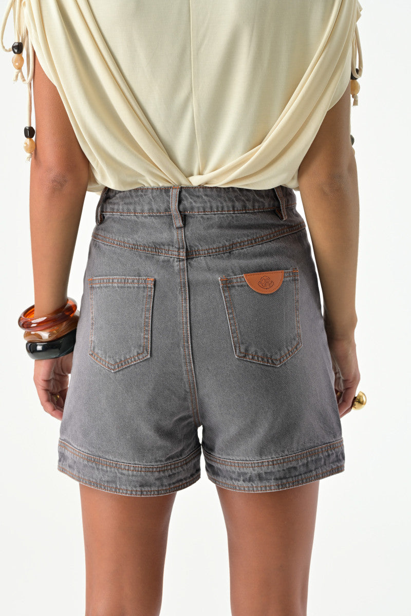 Short maddy