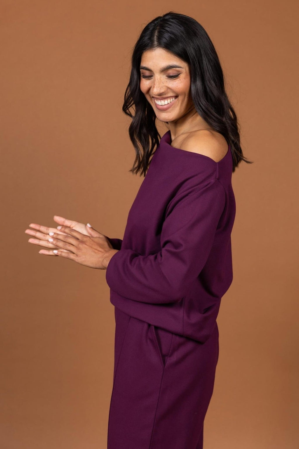Four Roses Sweater cam 9539